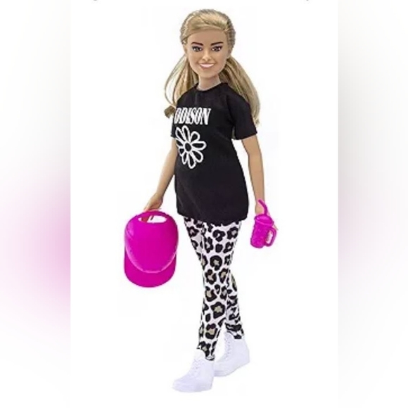 Addison Rae Doll Fashion Accessory Pack- Comfy, Clothing and Accessories - Picture 2 of 6